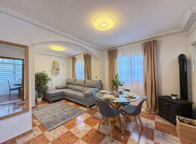 Herverkoop - Rijwoning - Orihuela Costa - Las Filipinas