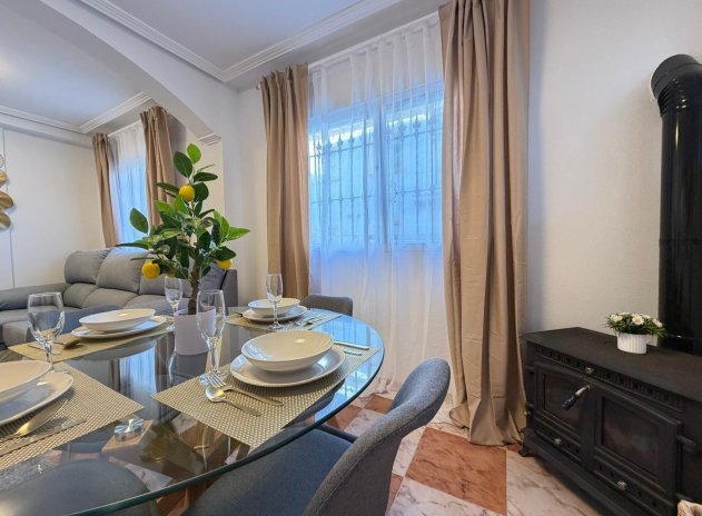 Herverkoop - Rijwoning - Orihuela Costa - Las Filipinas