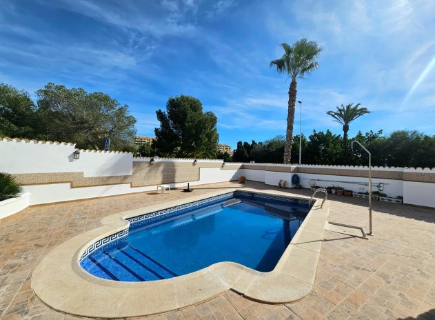 Herverkoop - Villa - Orihuela Costa - Las Ramblas