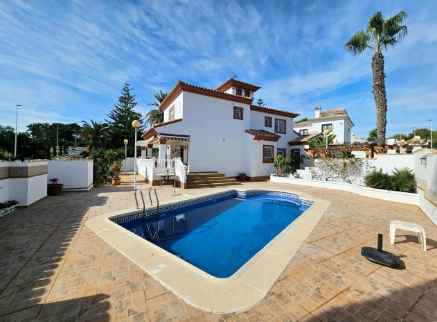 Herverkoop - Villa - Orihuela Costa - Las Ramblas