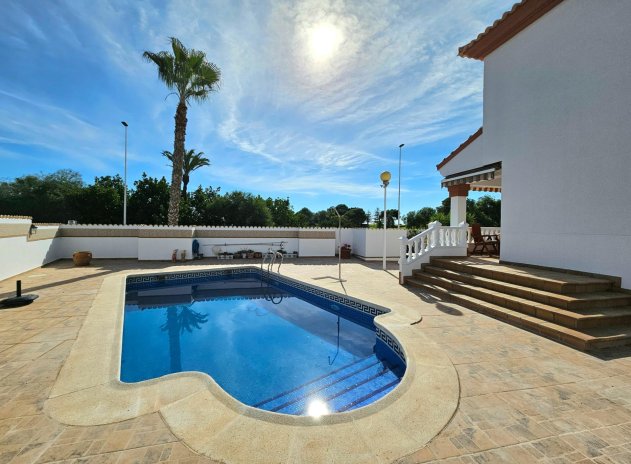 Herverkoop - Villa - Orihuela Costa - Las Ramblas