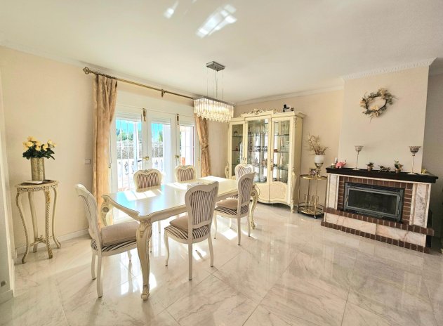 Herverkoop - Villa - Orihuela Costa - Las Ramblas