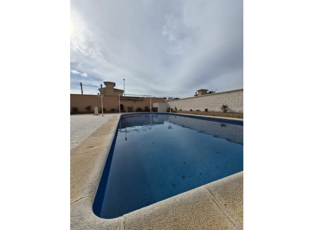 Herverkoop - Villa - Torrevieja - El chaparral