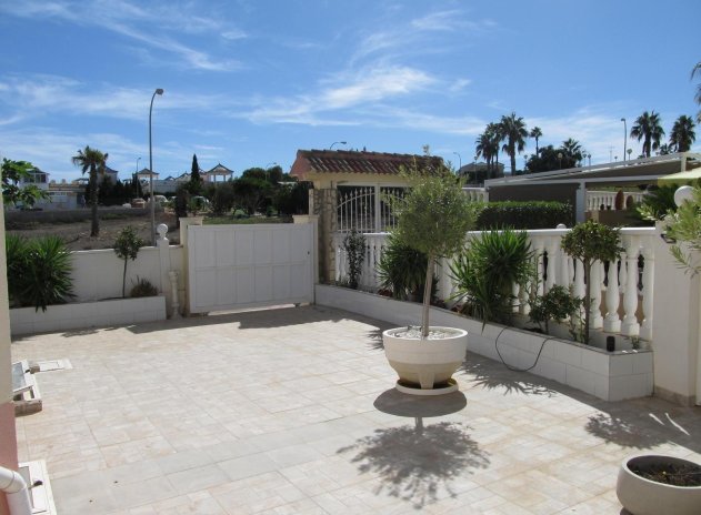 Herverkoop - Villa - Torrevieja - Aguas Nuevas