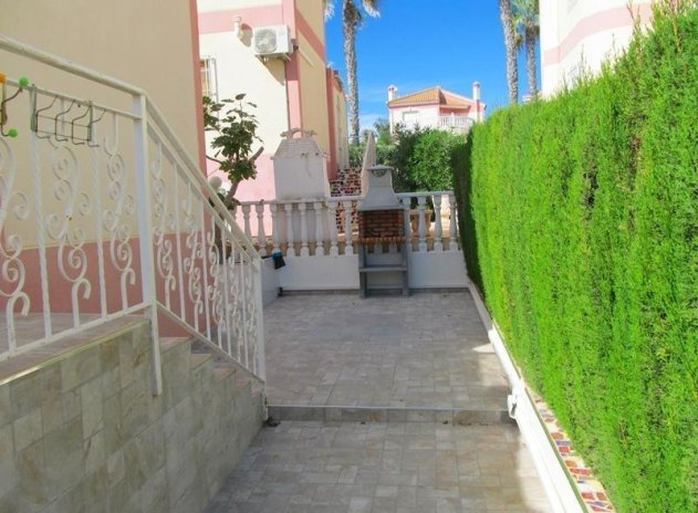 Herverkoop - Villa - Torrevieja - Aguas Nuevas