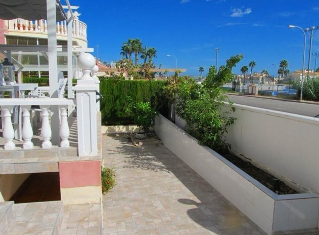Herverkoop - Villa - Torrevieja - Aguas Nuevas