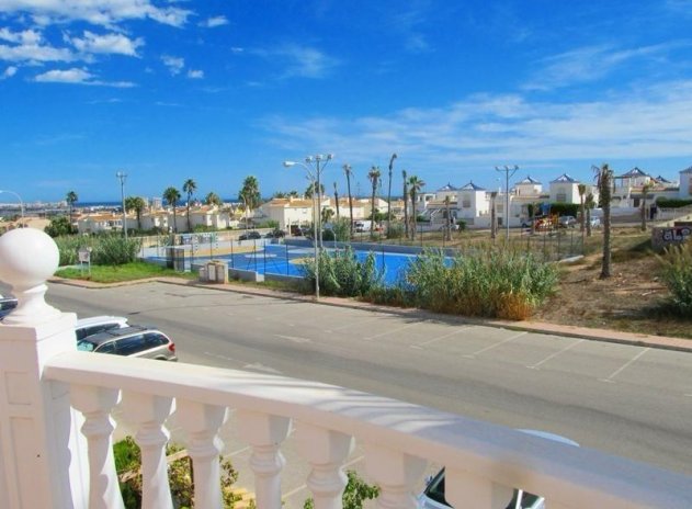 Herverkoop - Villa - Torrevieja - Aguas Nuevas