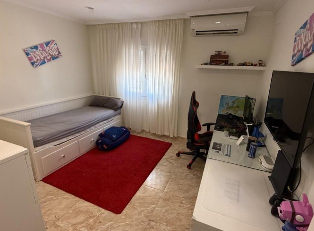Herverkoop - Villa - Torrevieja - Los Balcones