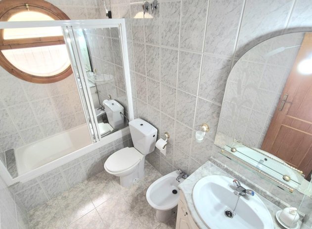 Herverkoop - Villa - Torrevieja - La Siesta