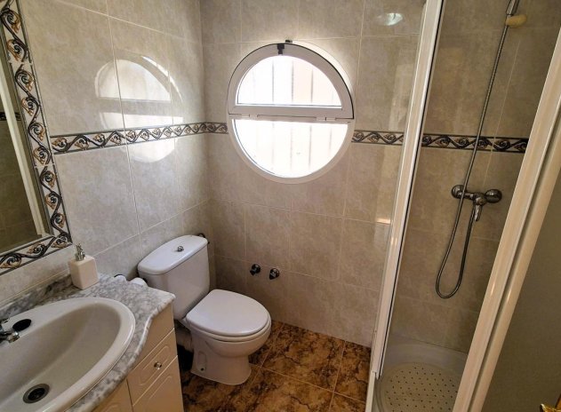 Herverkoop - Villa - Torrevieja - La Siesta