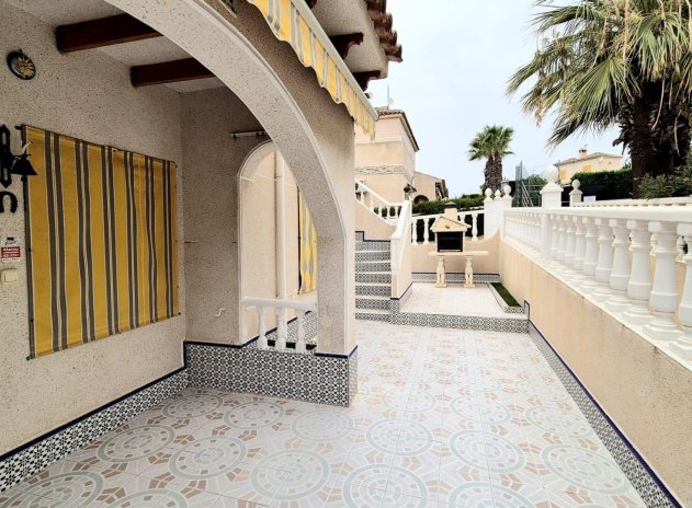 Herverkoop - Villa - Torrevieja - La Siesta