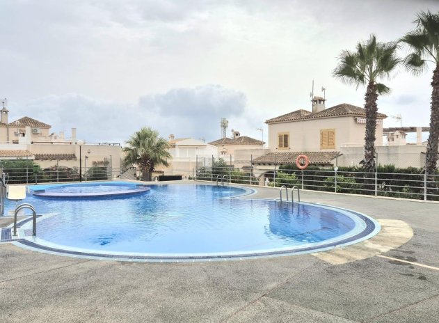 Herverkoop - Villa - Torrevieja - La Siesta