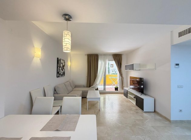 Resale - Apartment / Flat * - Torrevieja * - Punta Prima *