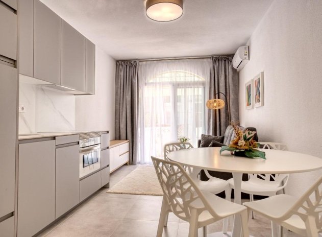 Herverkoop - Appartement - Torrevieja - Playa del Cura