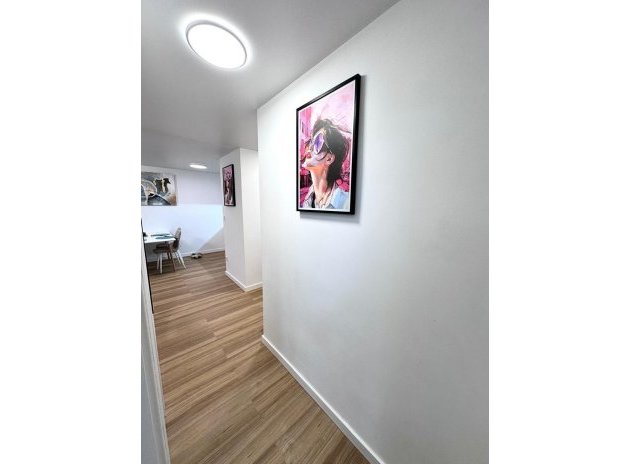 Resale - Apartment / Flat * - Torrevieja *