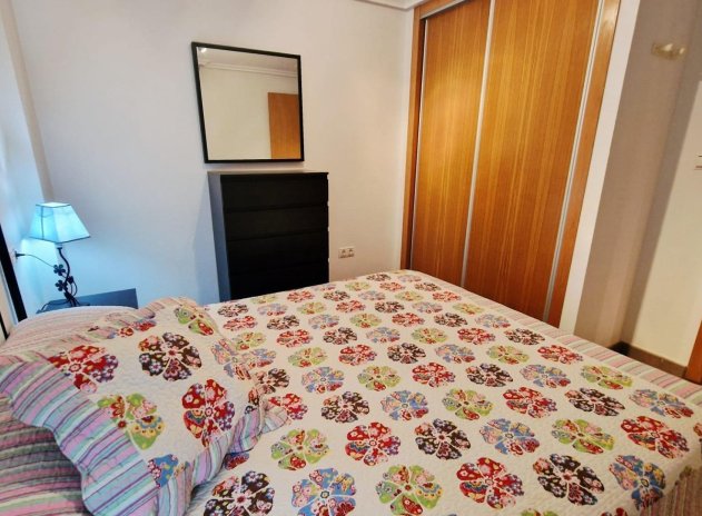 Resale - Apartment / Flat * - Torrevieja *