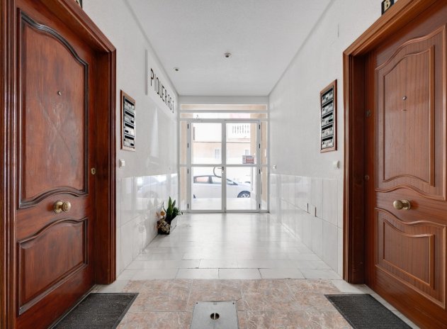 Wiederverkauf - Wohnung - Torrevieja