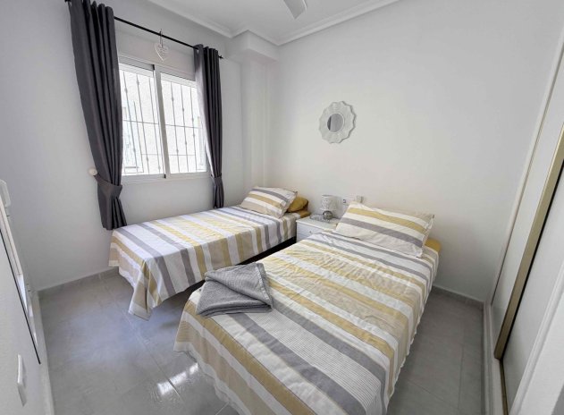 Herverkoop - Rijwoning - Orihuela Costa - La Chismosa