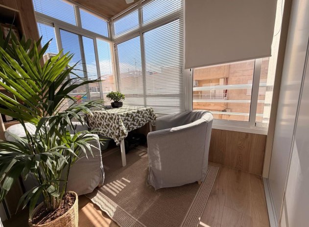 Wiederverkauf - Wohnung - Torrevieja - Acequion