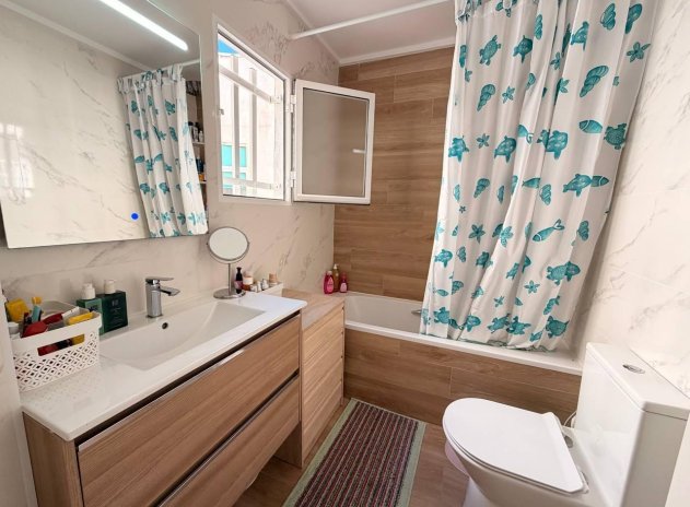 Wiederverkauf - Wohnung - Torrevieja - Acequion