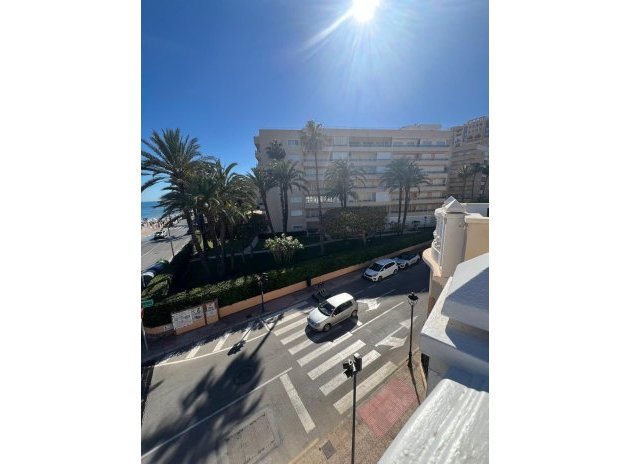 Resale - Apartment / Flat * - Torrevieja *