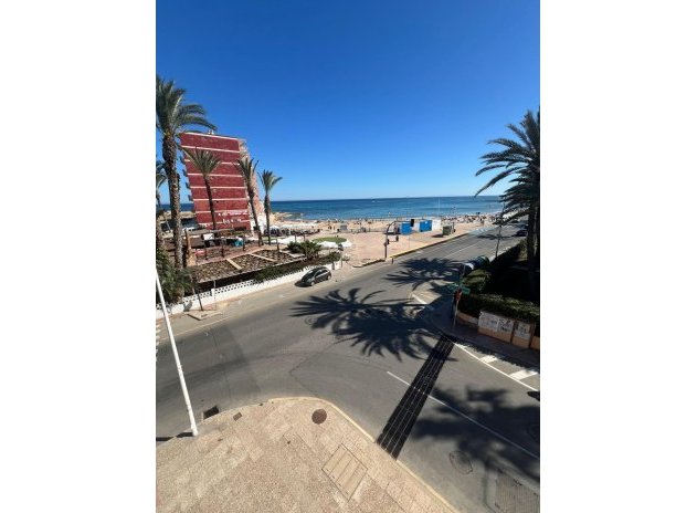 Resale - Apartment / Flat * - Torrevieja *