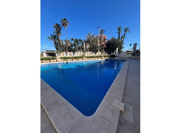 Resale - Apartment / Flat * - Torrevieja *