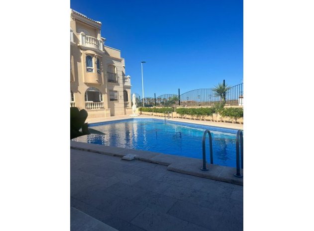 Resale - Apartment / Flat * - Torrevieja *