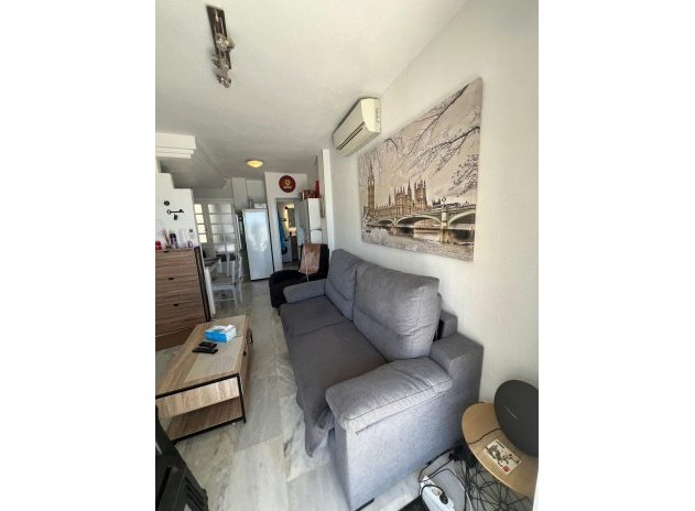 Resale - Apartment / Flat * - Torrevieja *