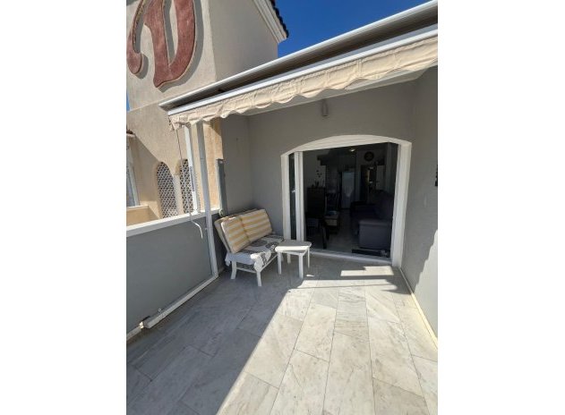Resale - Apartment / Flat * - Torrevieja *