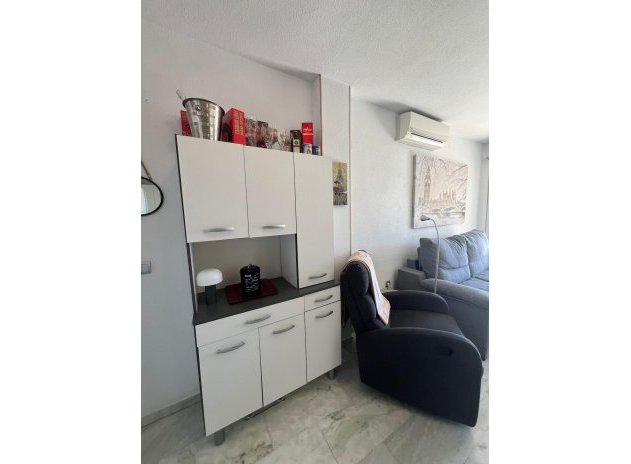 Resale - Apartment / Flat * - Torrevieja *