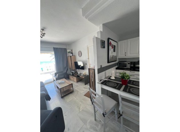 Resale - Apartment / Flat * - Torrevieja *