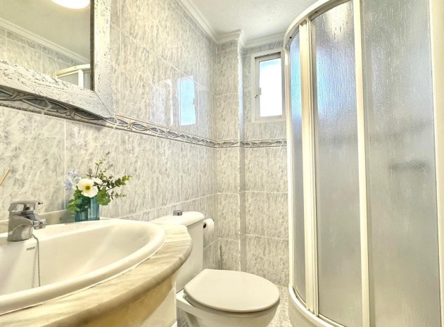 Herverkoop - Appartement - Torrevieja - La Siesta