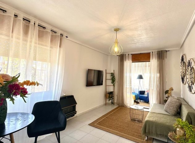 Herverkoop - Appartement - Torrevieja - La Siesta