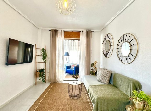 Herverkoop - Appartement - Torrevieja - La Siesta