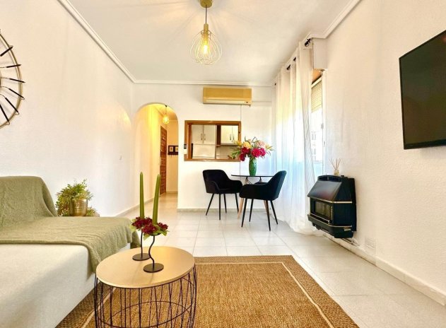Herverkoop - Appartement - Torrevieja - La Siesta