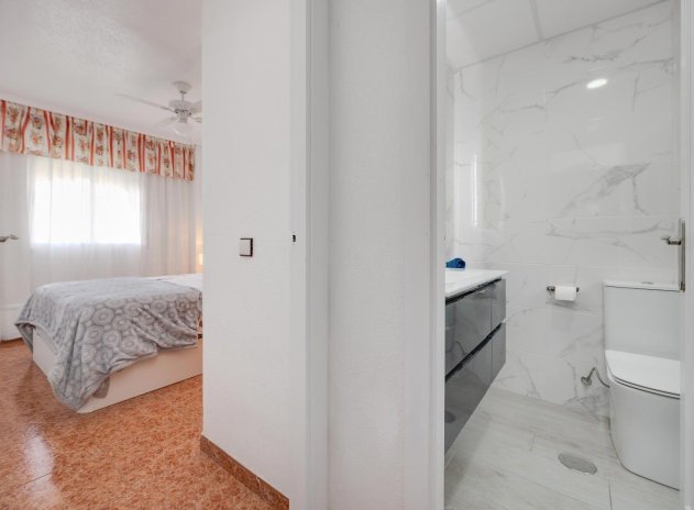 Herverkoop - Appartement - Torrevieja - La Siesta