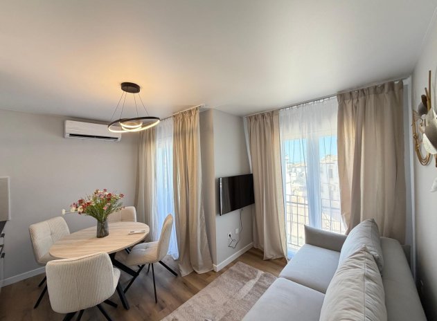 Resale - Apartment / Flat * - San Miguel de Salinas * - 03193