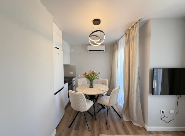 Resale - Apartment / Flat * - San Miguel de Salinas * - 03193