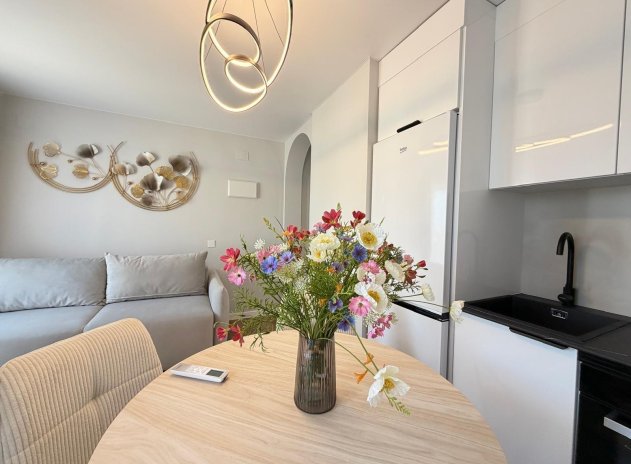 Resale - Apartment / Flat * - San Miguel de Salinas * - 03193