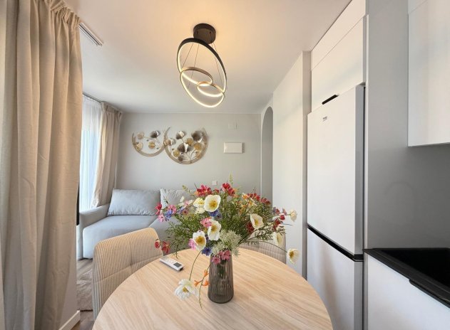 Resale - Apartment / Flat * - San Miguel de Salinas * - 03193
