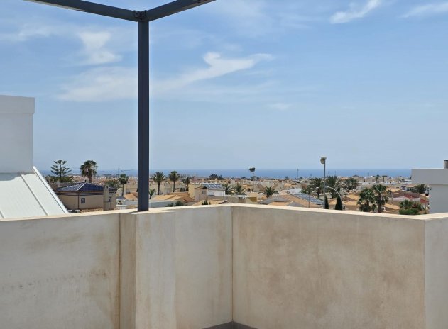 Herverkoop - Rijwoning - Orihuela Costa - Montezenia