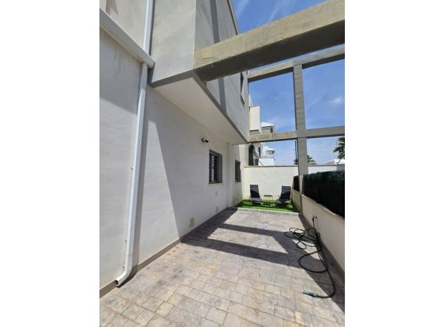 Herverkoop - Rijwoning - Orihuela Costa - Montezenia