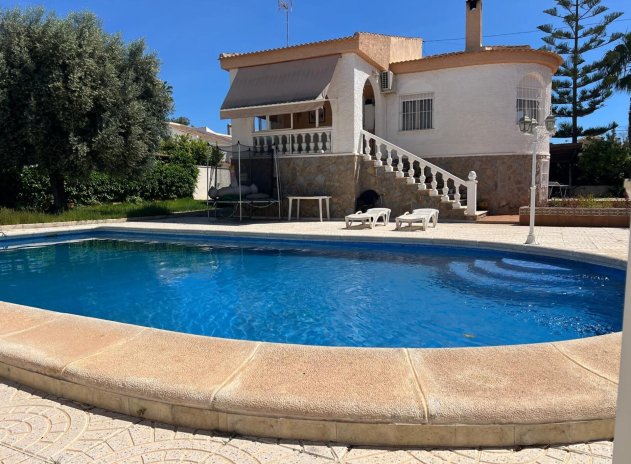 Herverkoop - Villa - Torrevieja - La Siesta