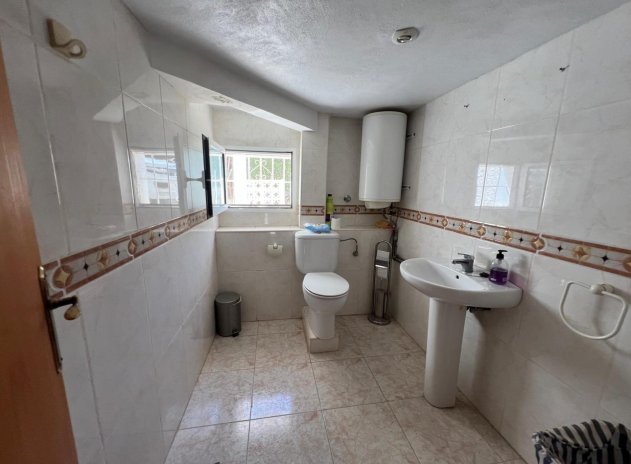 Herverkoop - Villa - Torrevieja - La Siesta