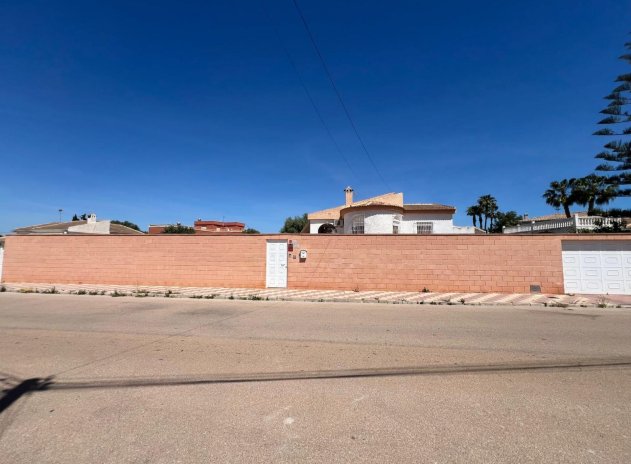 Herverkoop - Villa - Torrevieja - La Siesta