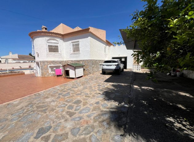 Herverkoop - Villa - Torrevieja - La Siesta