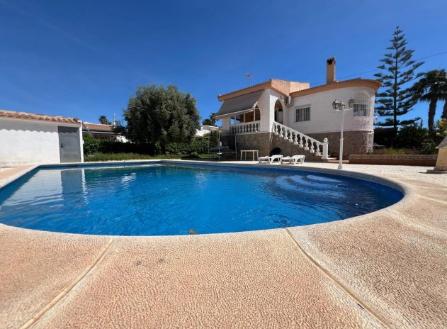 Herverkoop - Villa - Torrevieja - La Siesta