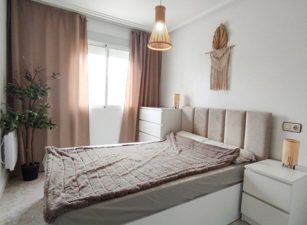 Herverkoop - Appartement - Torrevieja - Los Balcones