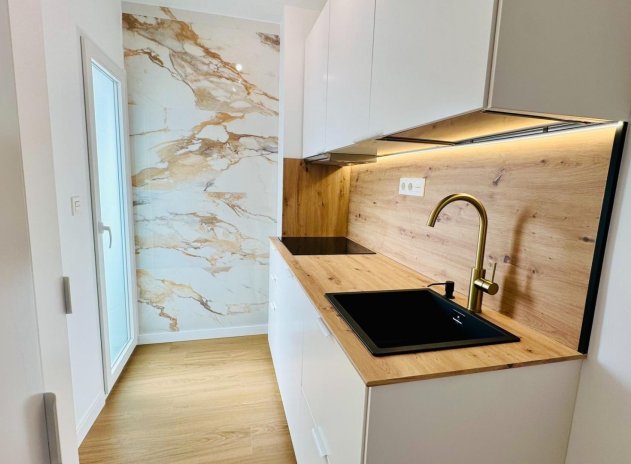 Herverkoop - Appartement - Torrevieja - Punta Prima